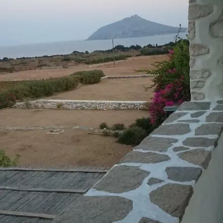 Petradi بيت للعطل أمبيلاس