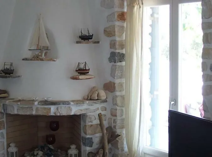 Semesterbostad Petradi *